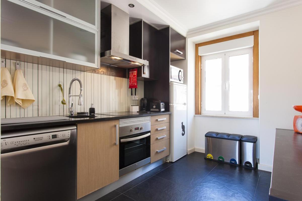 Appartement FLH - Charming Graça Duplex à Lisboa Extérieur photo